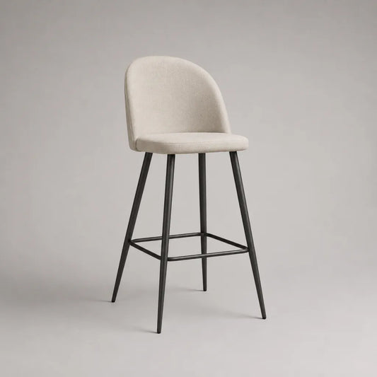 Tabouret de bar rembourré en tissu beige avec dossier et piètement en acier noir, 49 × 53 × 99 cm, assise à 65 cm
