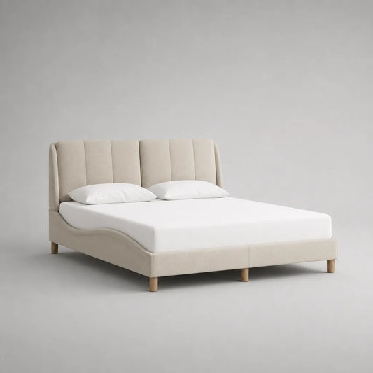 Lit double rembourré rectangulaire beige en tissu avec tête de lit à panneaux et sommier à lattes, 160 x 200 cm